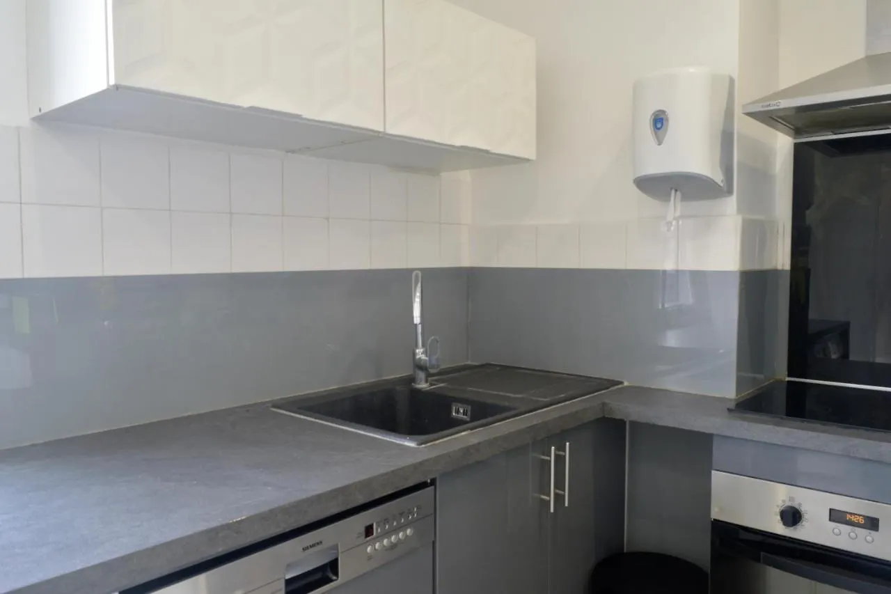Elegant & Luminous 2-Br - Antibes City Center